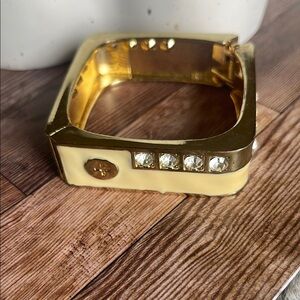 Cream and gold Square Bracelet